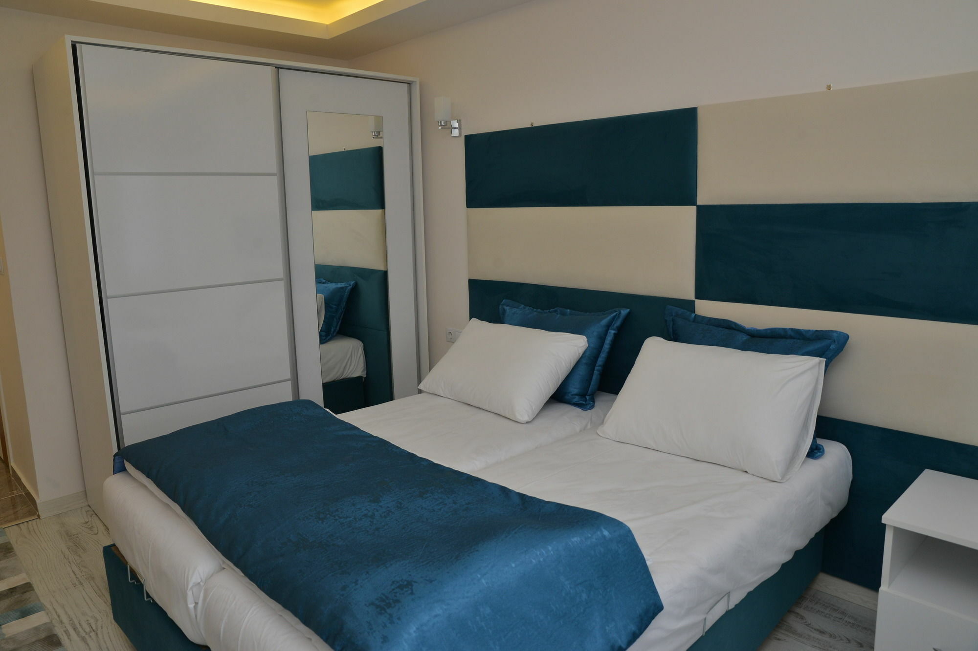 Deep Hotel Istanbul Exterior photo