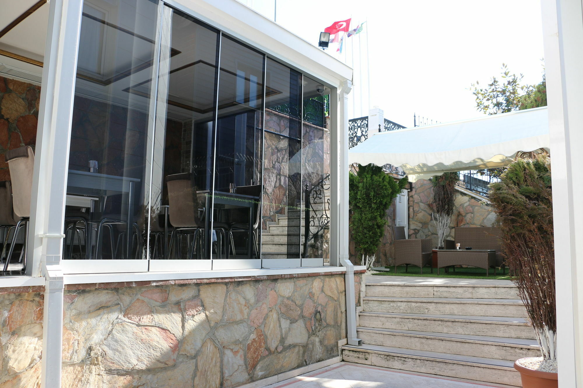 Deep Hotel Istanbul Exterior photo