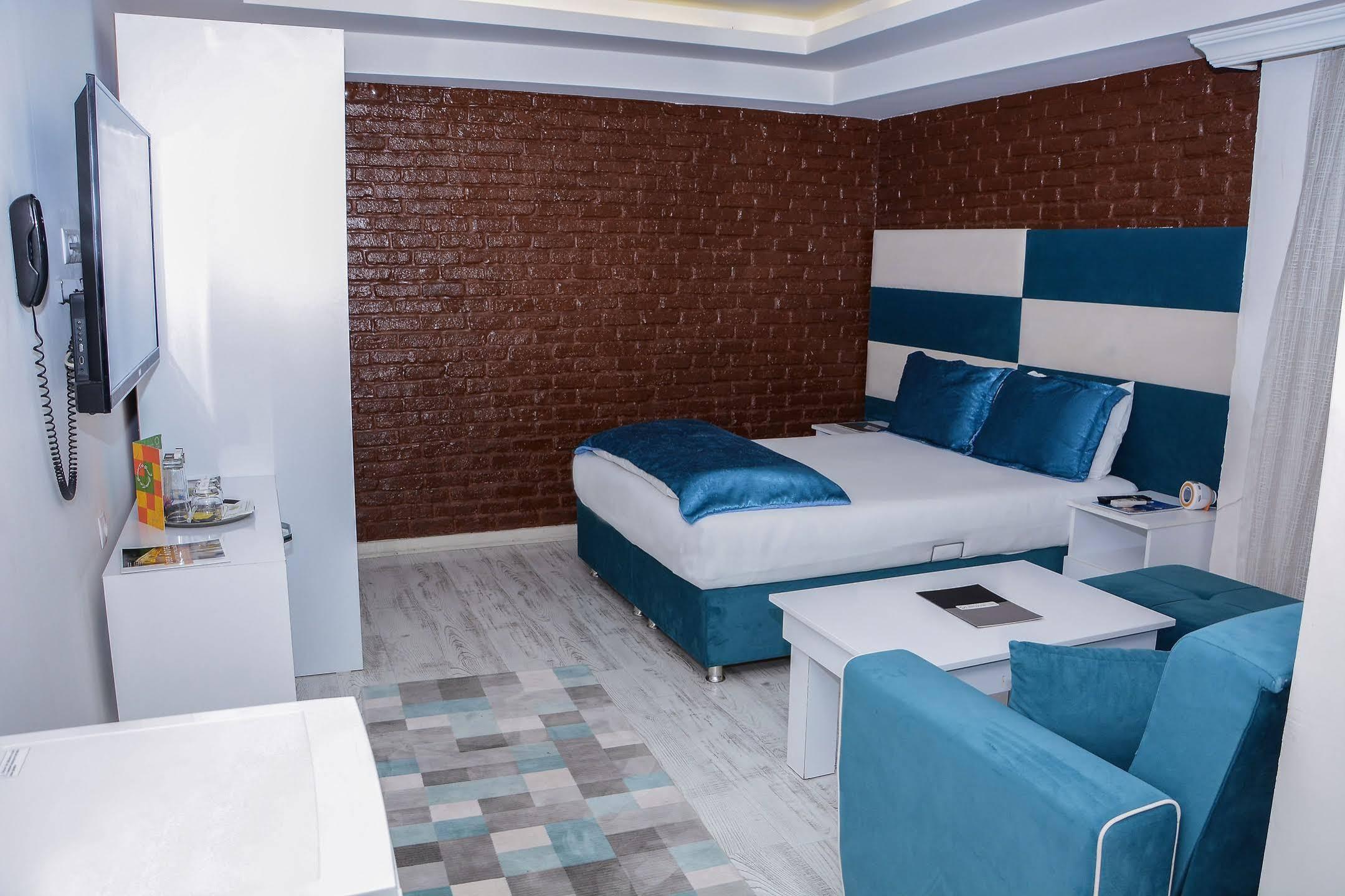 Deep Hotel Istanbul Exterior photo